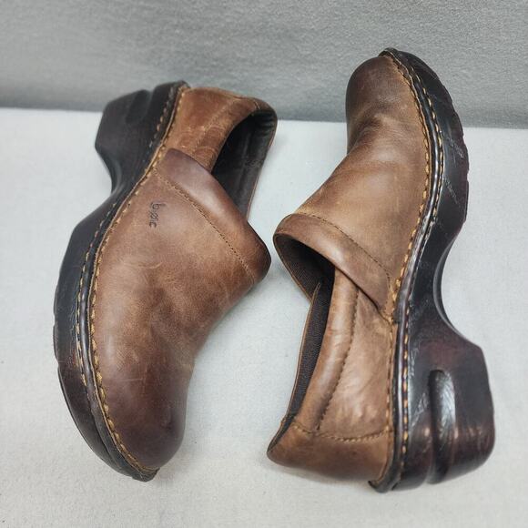 BOC Clogs Womens 7 Professional Shoes Brown Leather Slip On Wedge Low - Picture 3 of 8